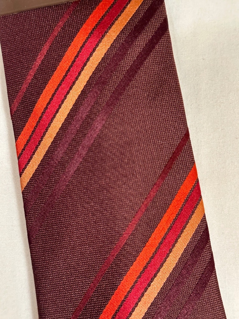 BCBG Attitude brown tie